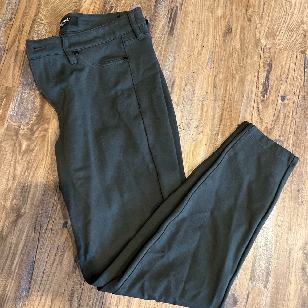 Liverpool Los Angeles Pants, size 6